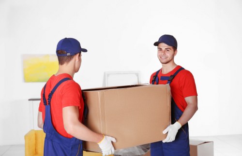 Professional van moving support in Coulsdon for home and business items